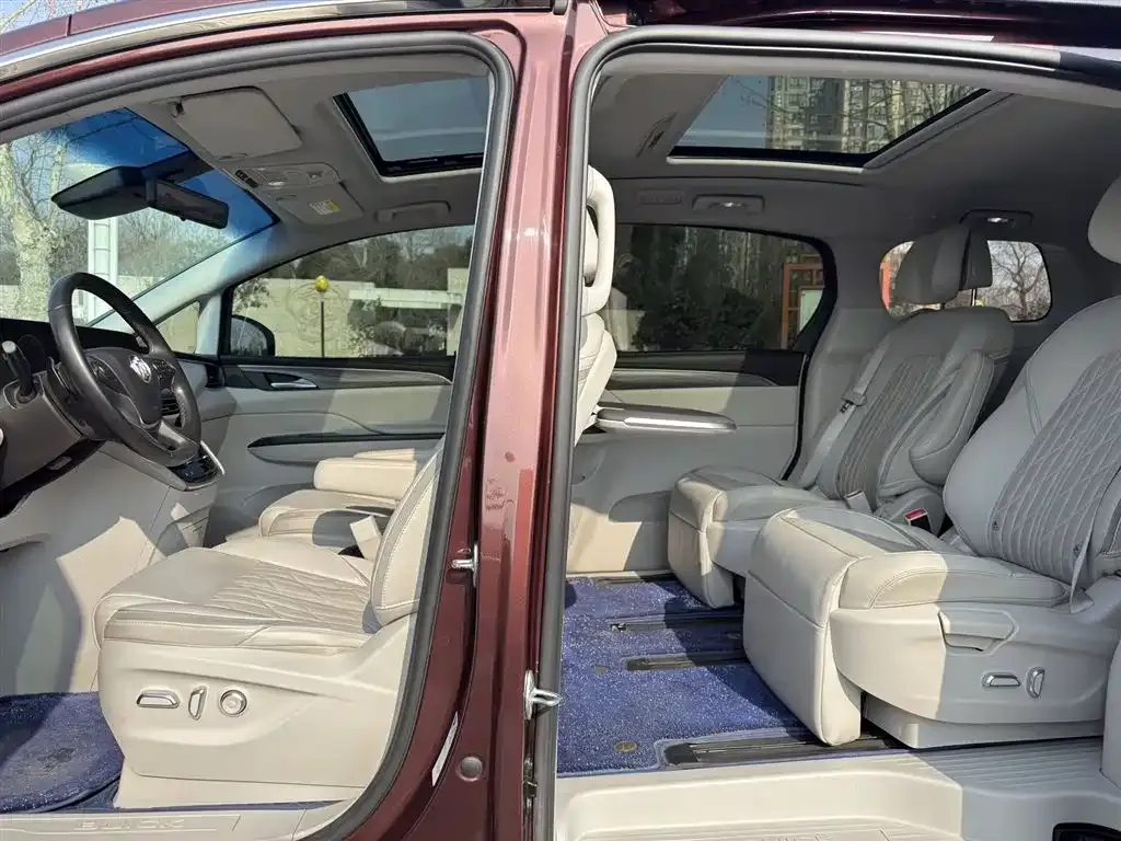 Buick GL8 2023 из CN, фото 5
