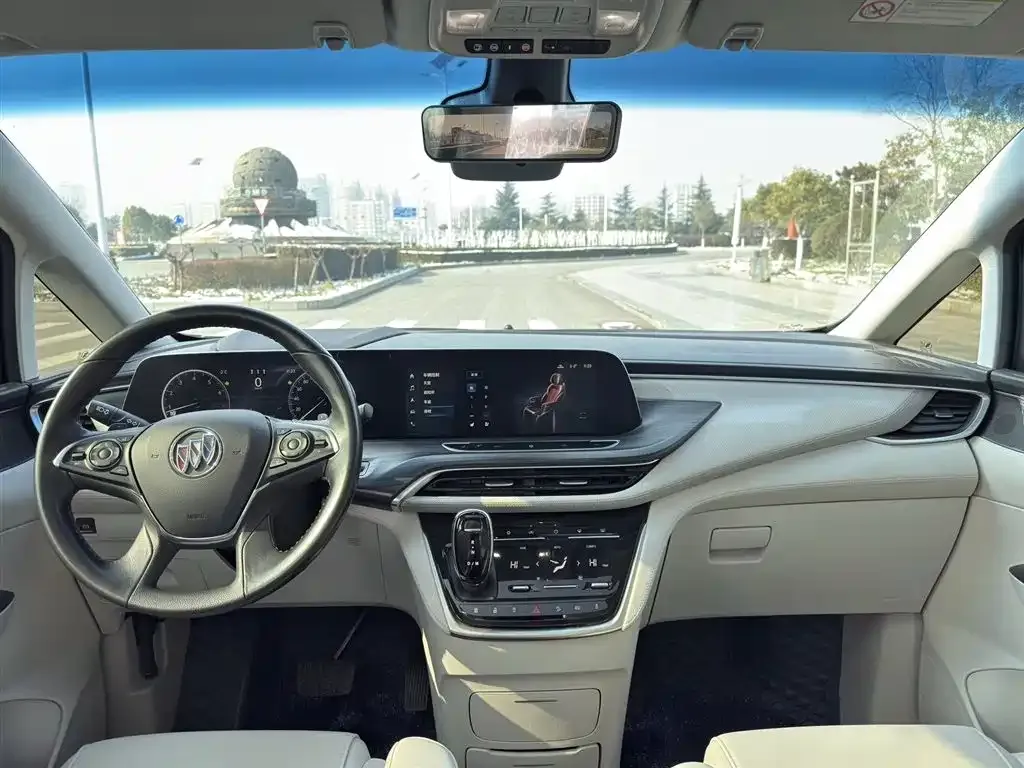 Buick GL8 2023 из CN, фото 10