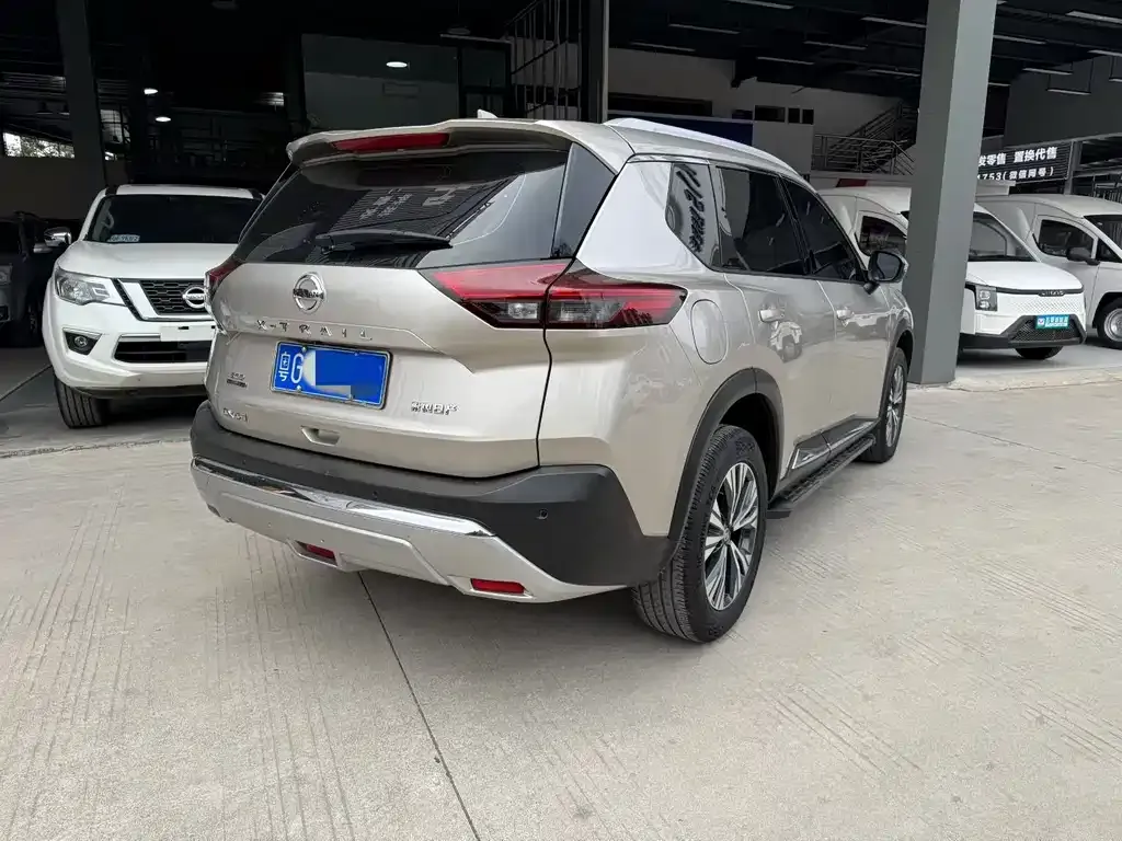 Nissan X-Trail 2021 из CN, фото 4