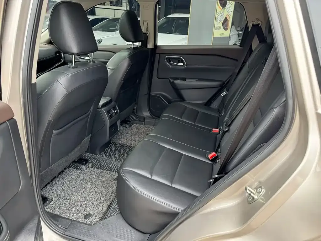 Nissan X-Trail 2021 из CN, фото 3