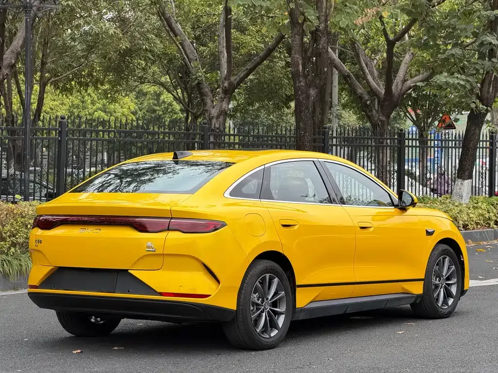 BYD Qin L 2025 из CN, фото 10