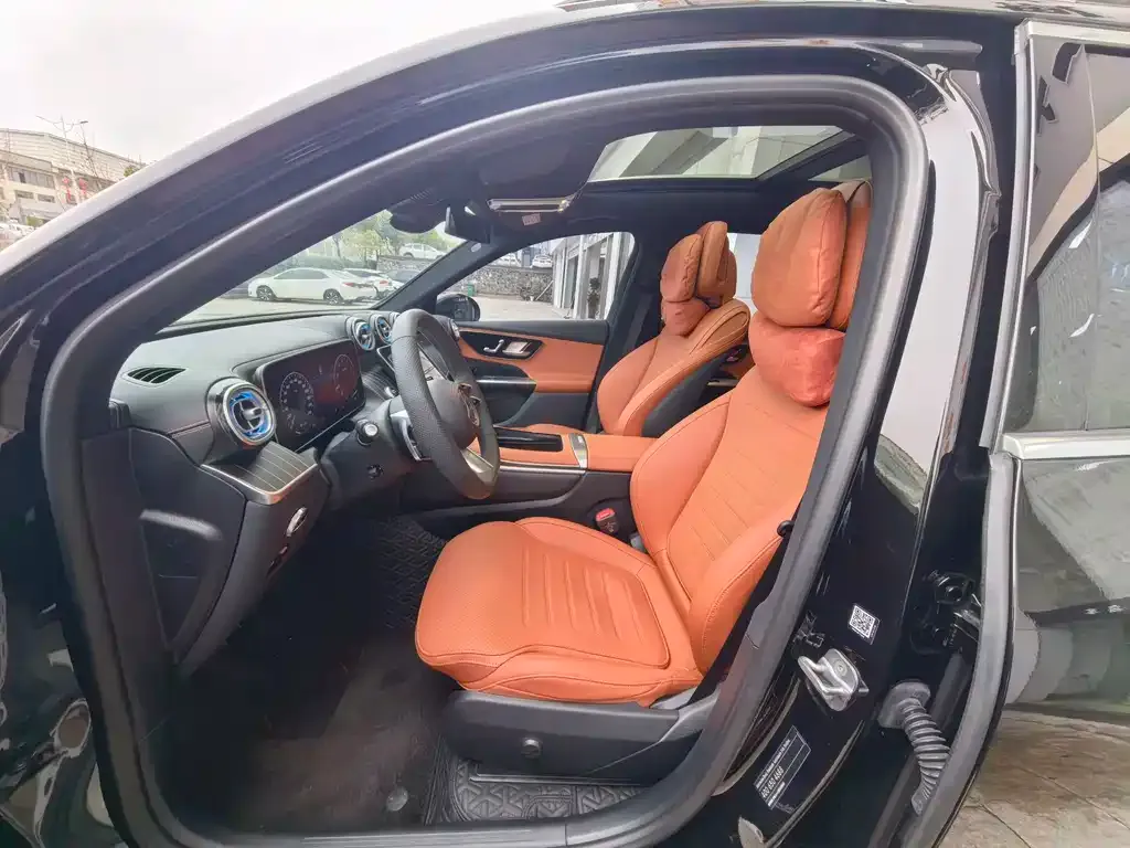 Mercedes-Benz GLC 2024 из CN, фото 2