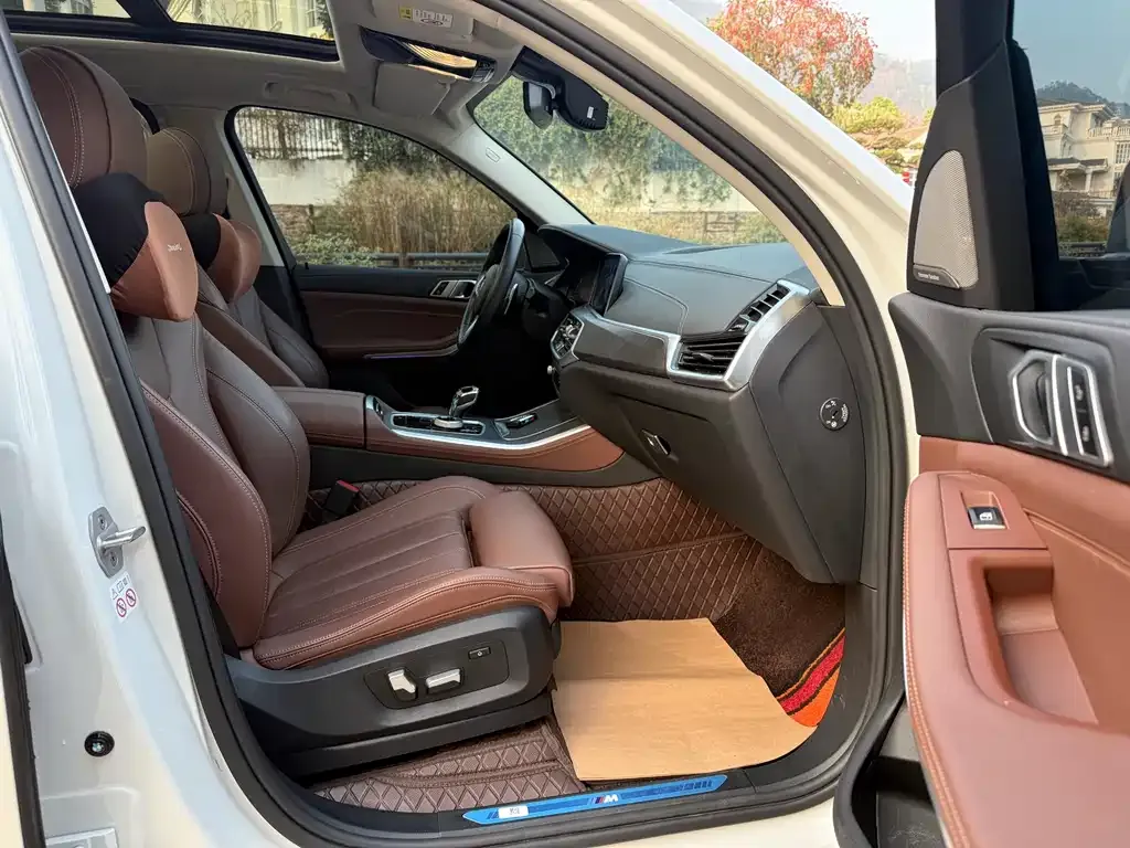BMW X5 (Import) — фото 6