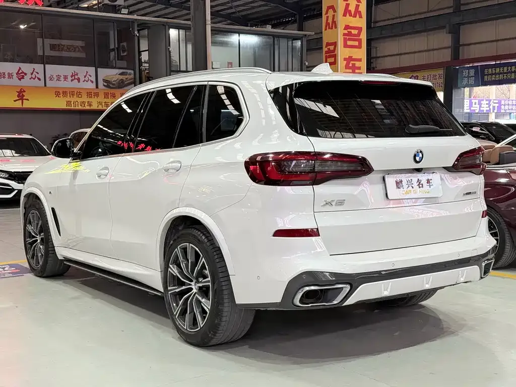 BMW X5 (Import) — фото 3