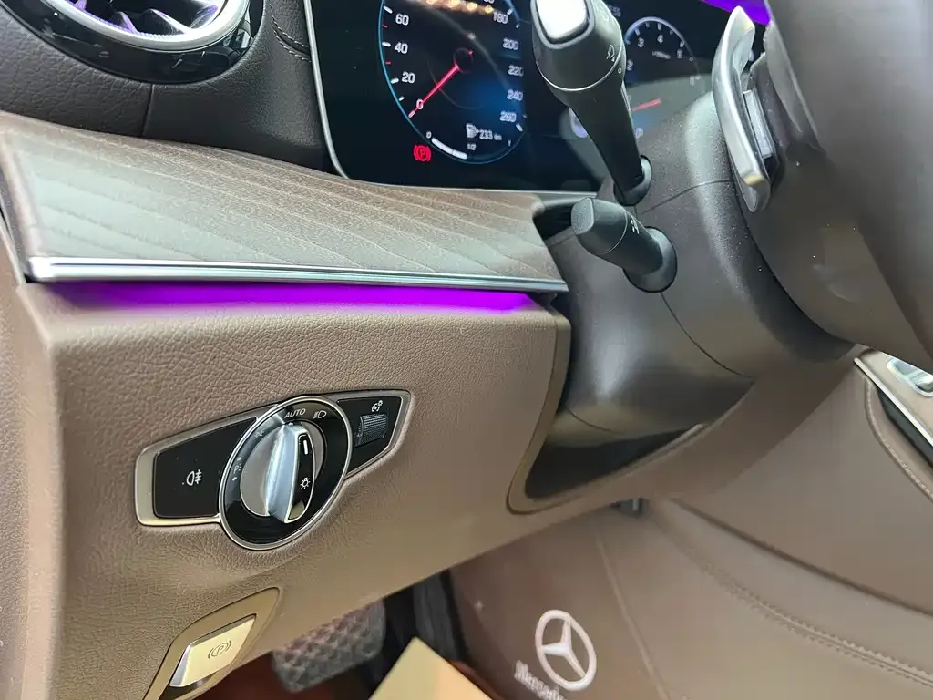 Mercedes-Benz E-Class 2021 из CN, фото 3