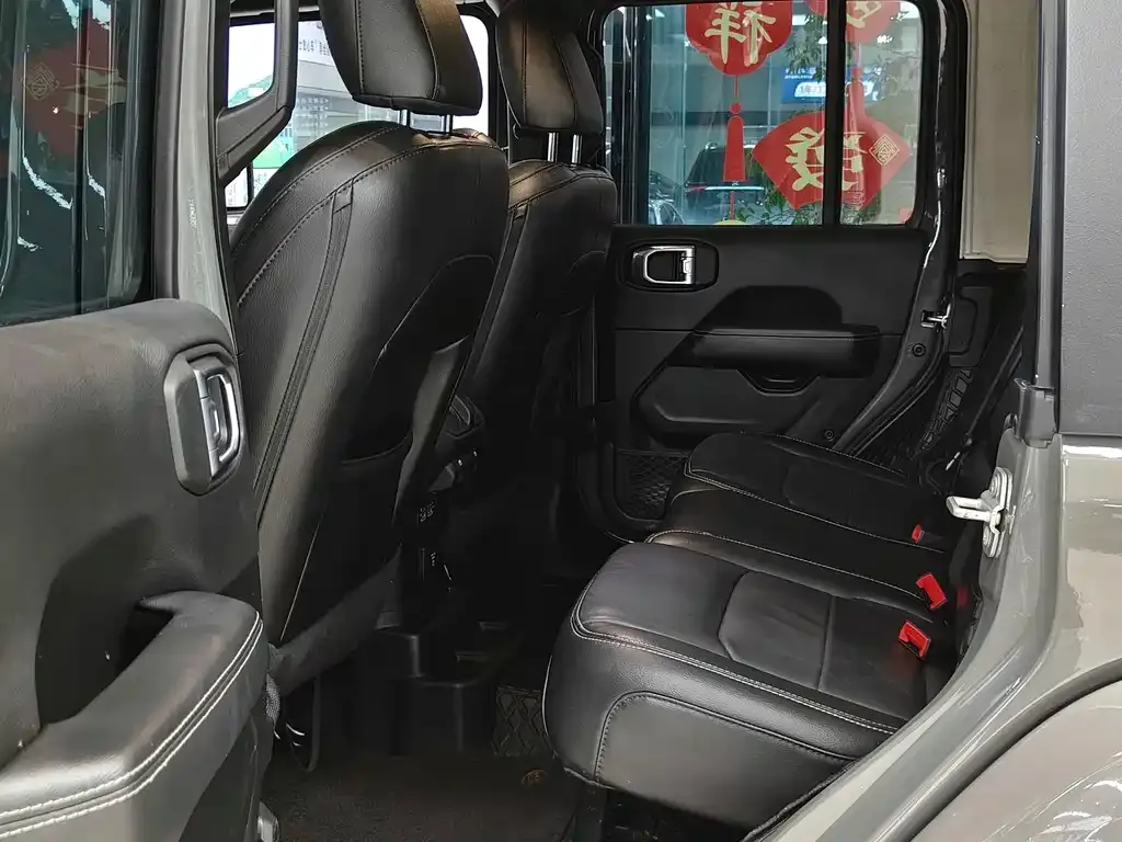 Jeep Wrangler 2021 из CN, фото 4