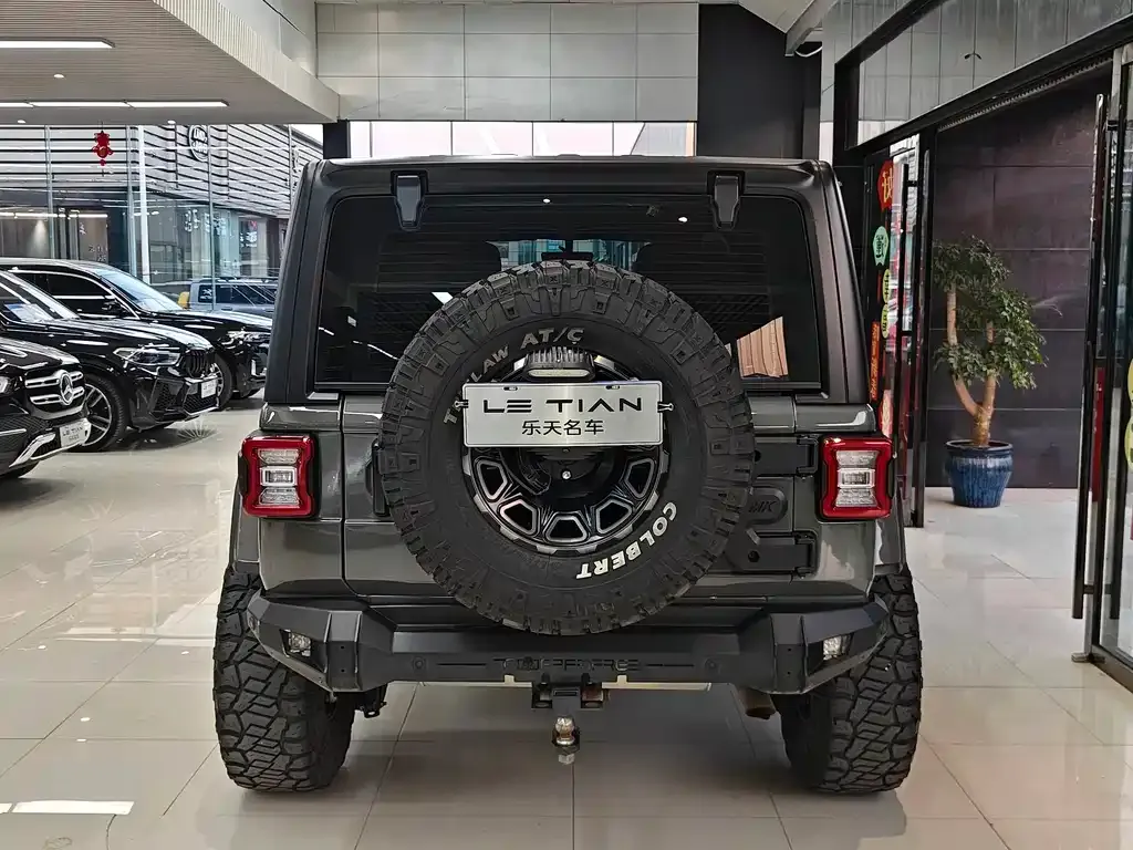Jeep Wrangler 2021 из CN, фото 3