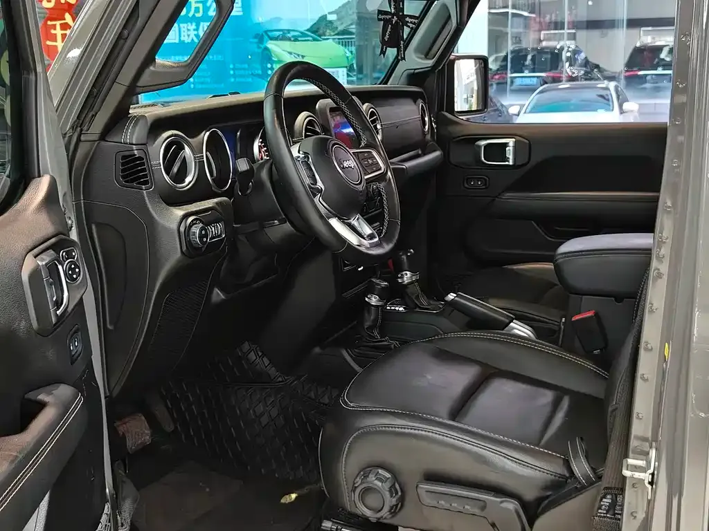 Jeep Wrangler 2021 из CN, фото 2