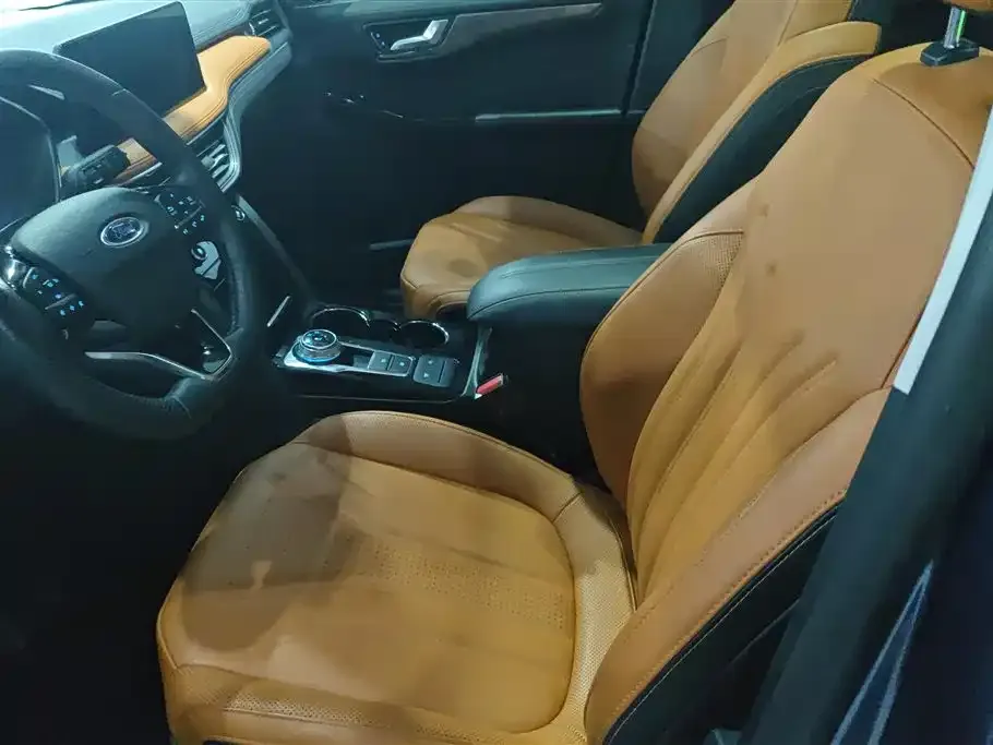 Ford Escape 2023 из CN, фото 3