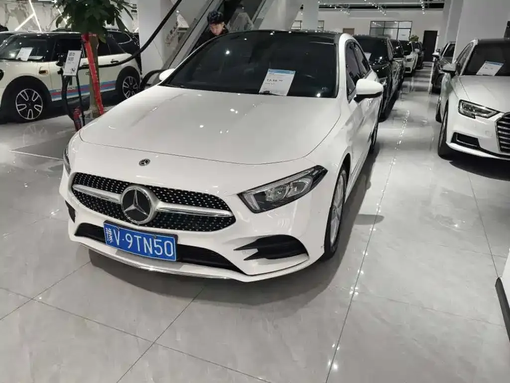 Mercedes-Benz A-Class — фото 1