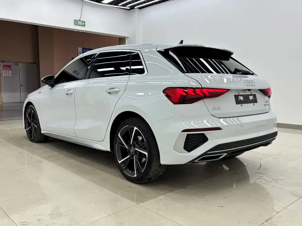 Audi A3 2022 из CN, фото 8
