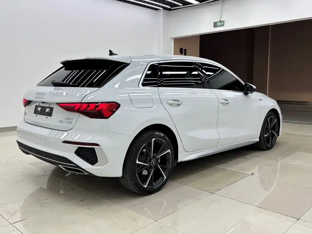 Audi A3 2022 из CN, фото 5