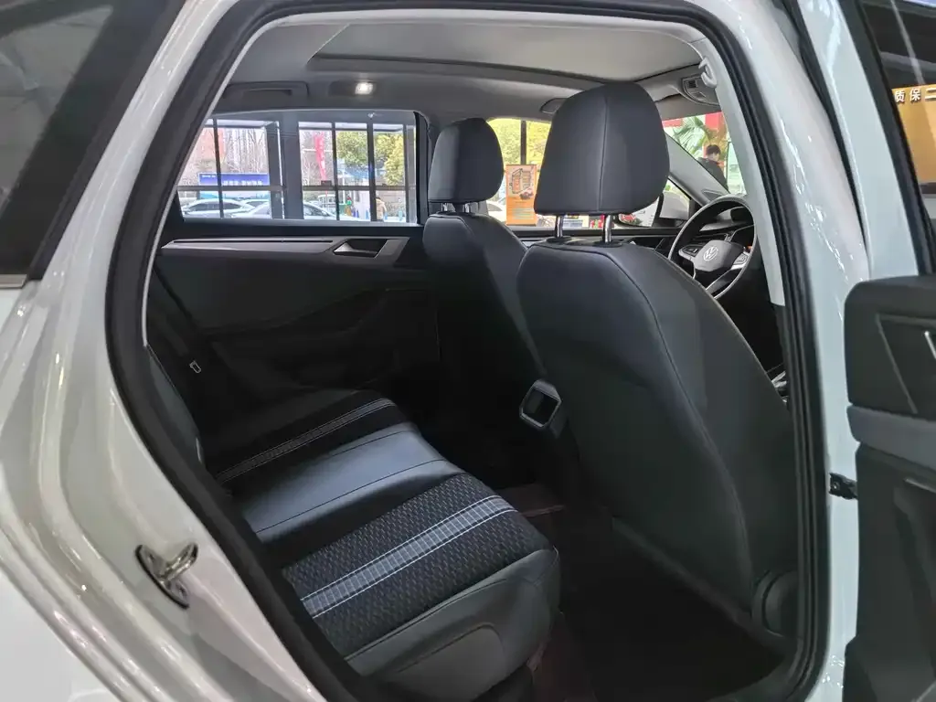 Volkswagen Sagitar 2025 из CN, фото 5