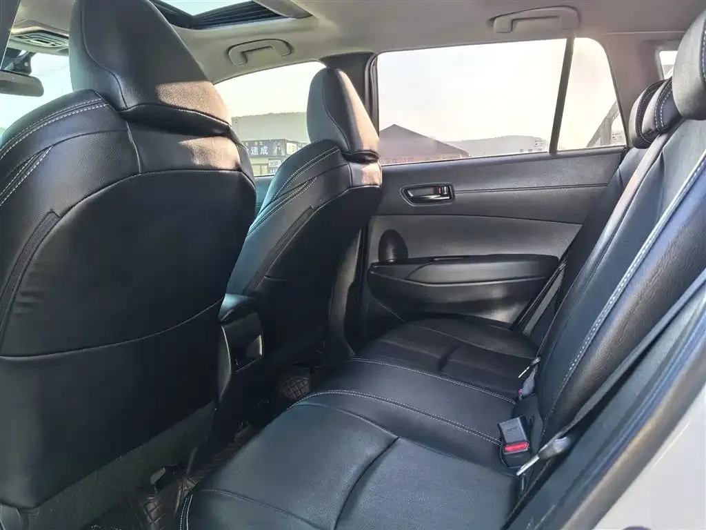 Toyota Frontlander 2023 из CN, фото 4