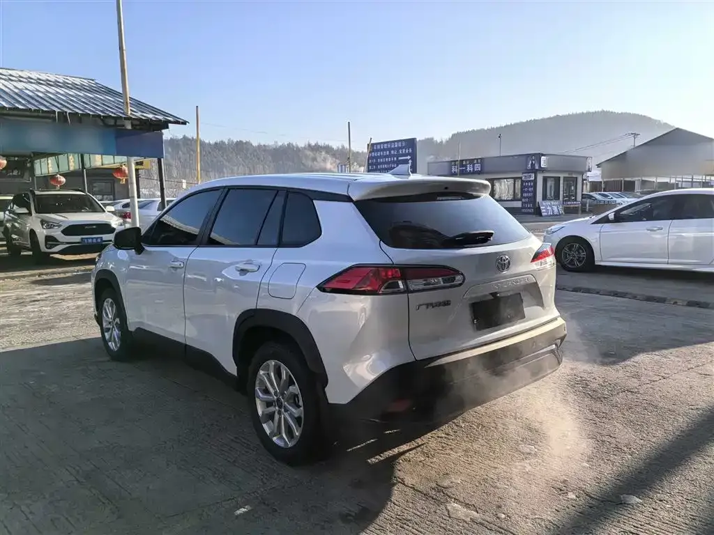 Toyota Frontlander 2023 из CN, фото 3
