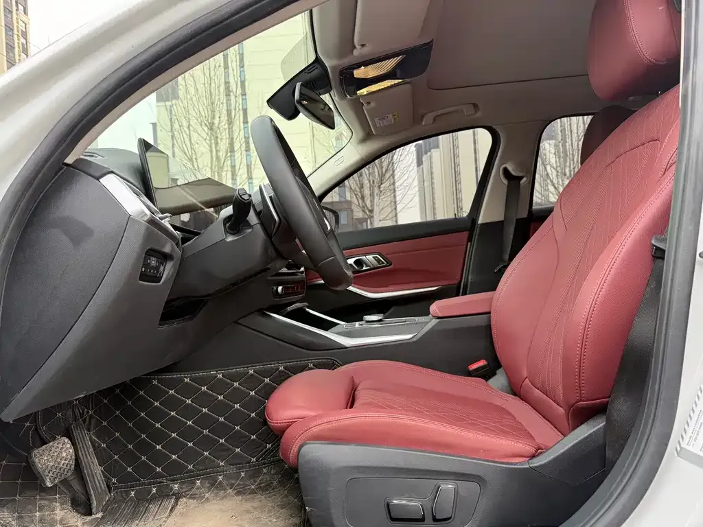 BMW 3 Series 2025 из CN, фото 4