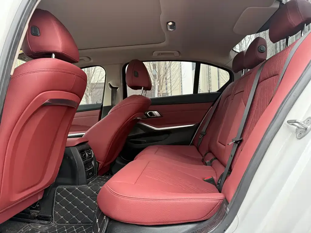 BMW 3 Series 2025 из CN, фото 8