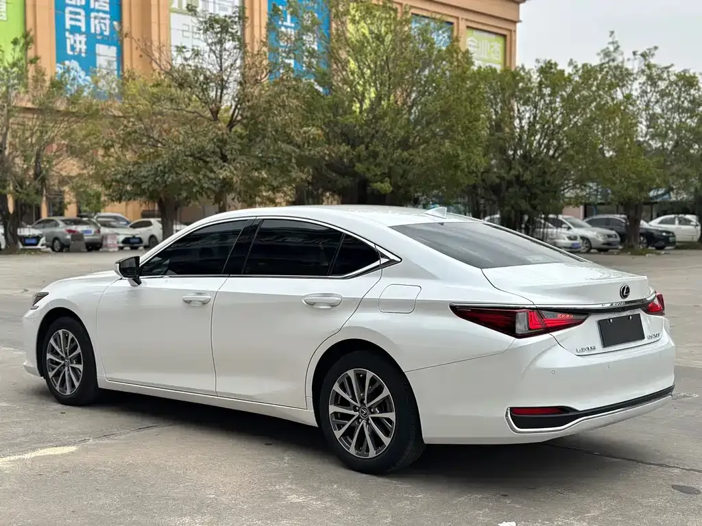 Lexus ES 2022 из CN, фото 9