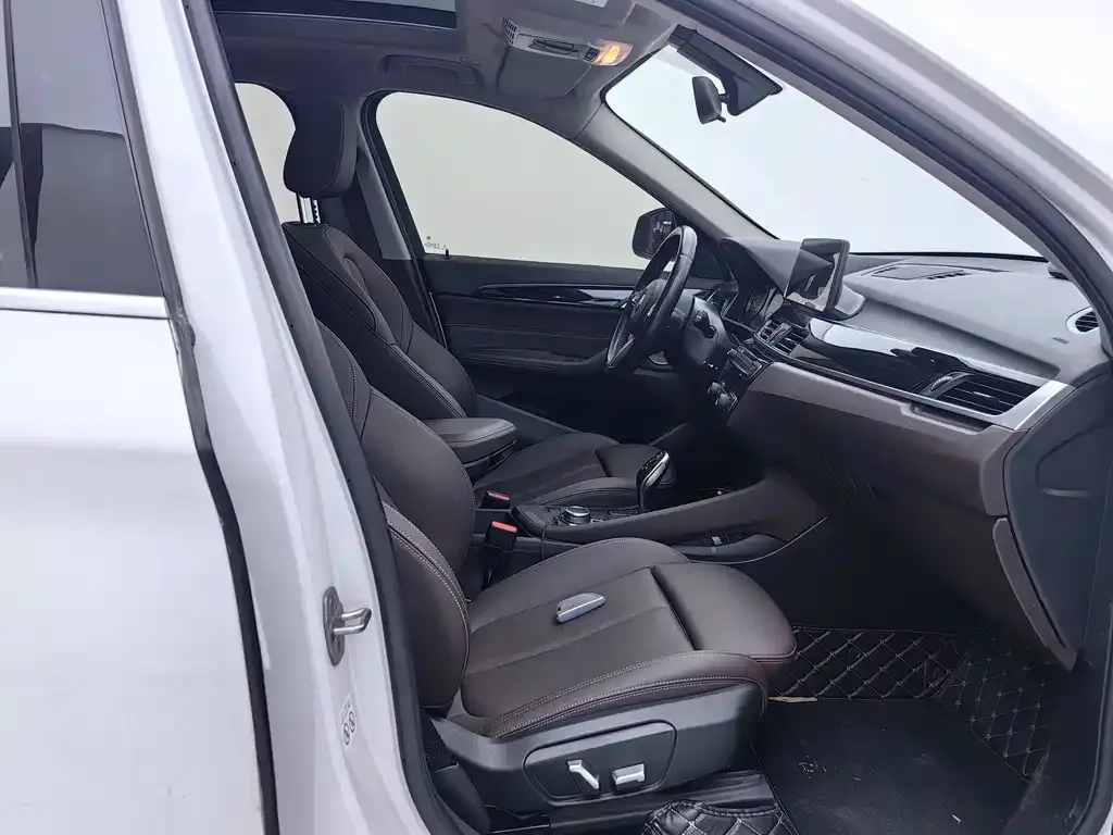 BMW X1 2023 из CN, фото 6