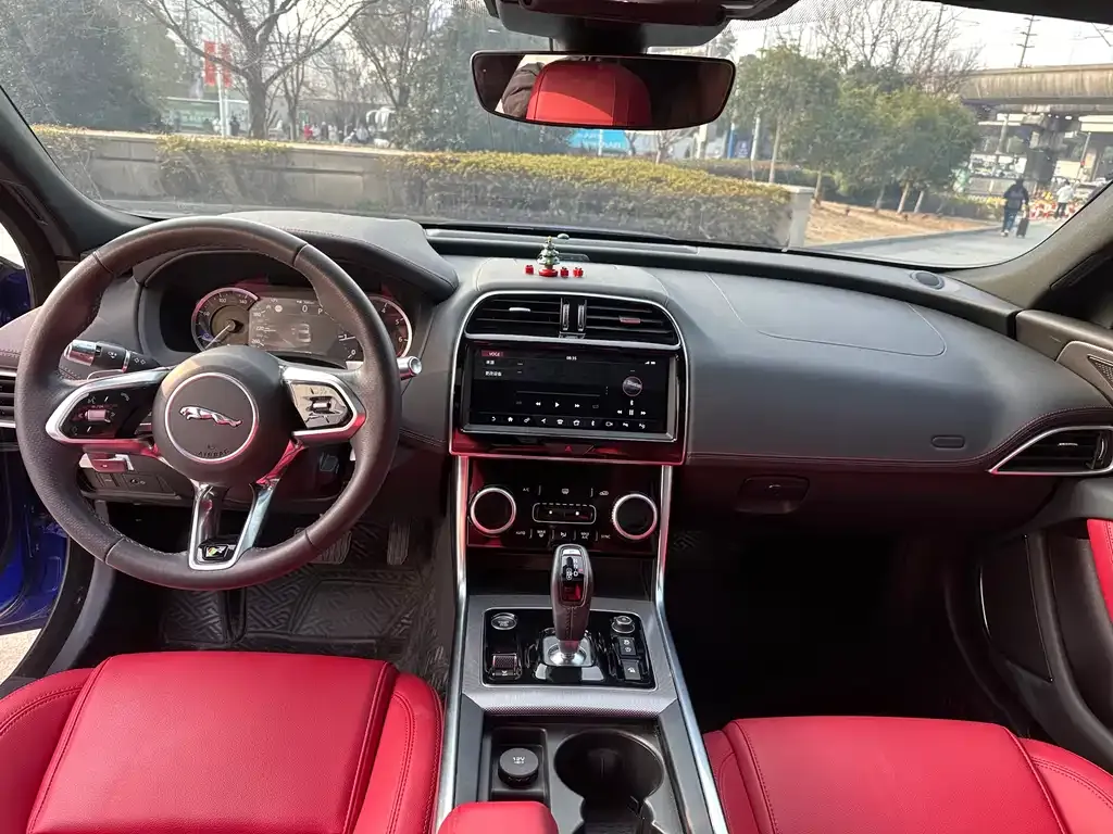 Jaguar XEL 2022 из CN, фото 8