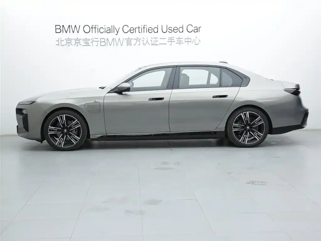 BMW i7 2023 из CN, фото 2