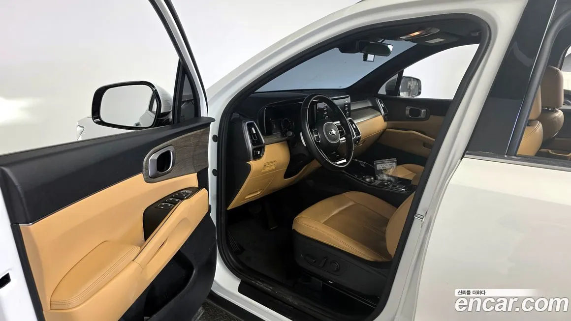 Kia Sorento — фото 6