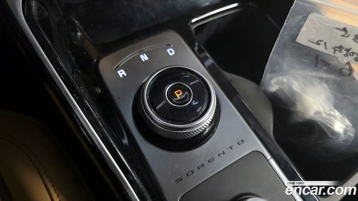 Kia Sorento — фото 7