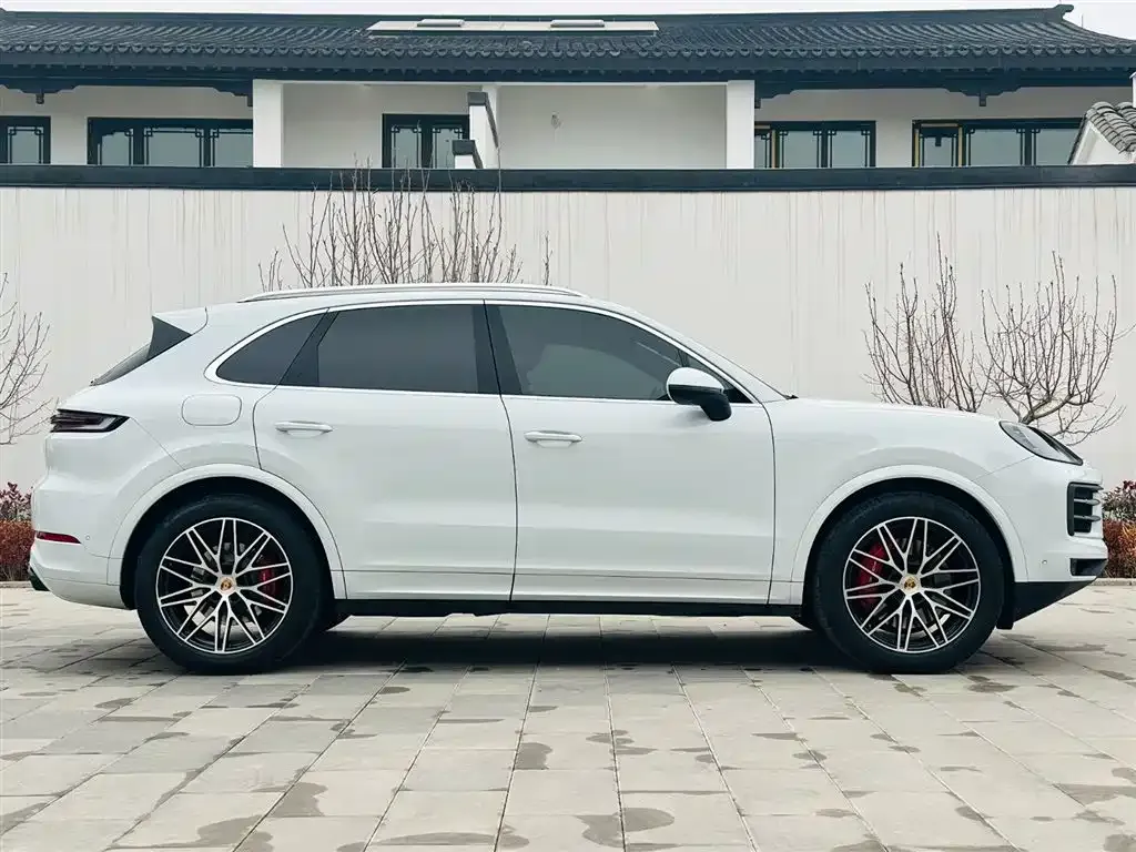 Porsche Cayenne 2024 из CN, фото 4