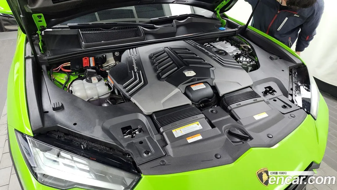 Lamborghini Urus 2024 из KR, фото 4