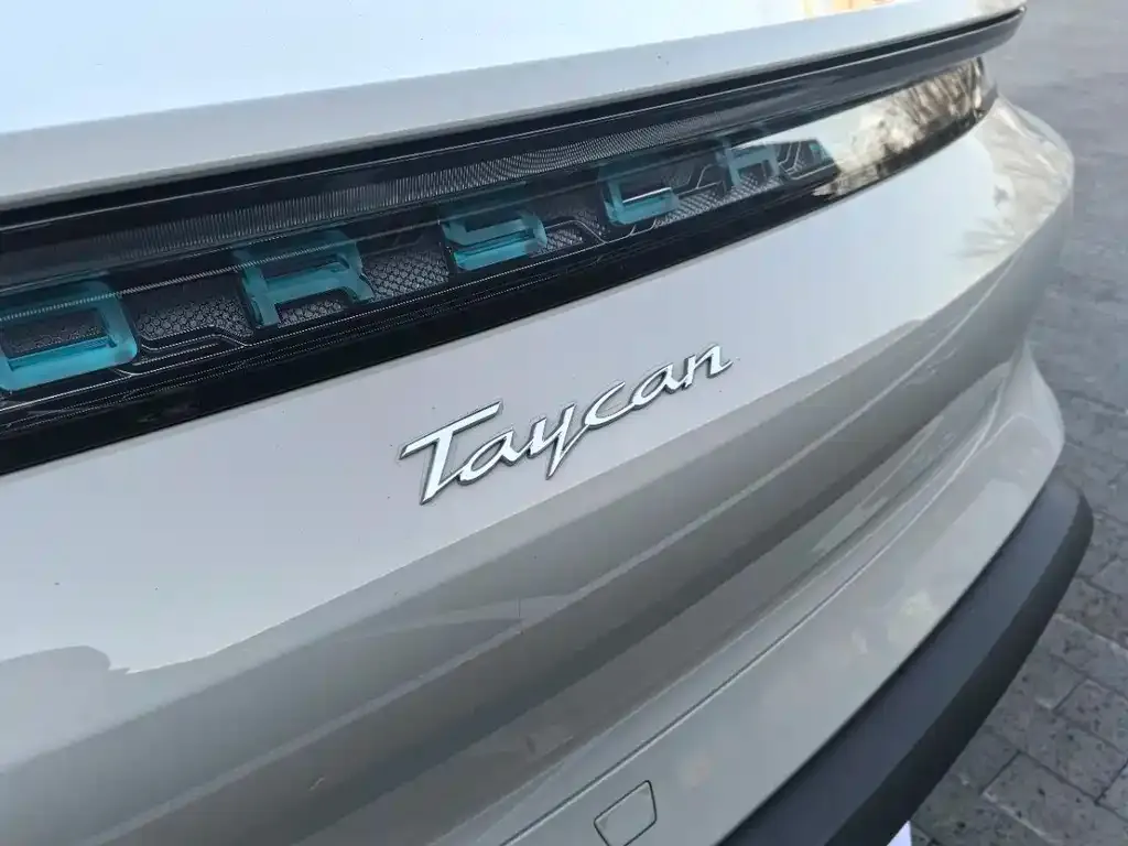 Porsche Taycan 2024 из CN, фото 2