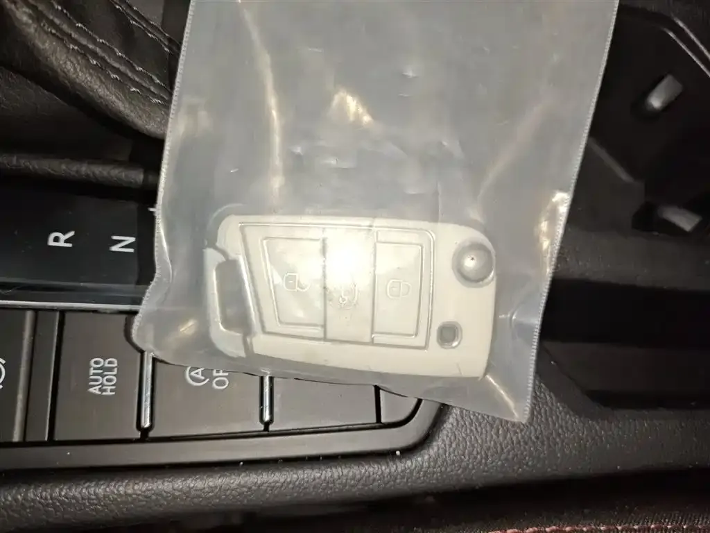 Volkswagen Bora 2022 из CN, фото 2