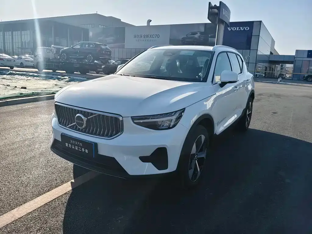 Volvo XC40 2025 из CN, фото 1