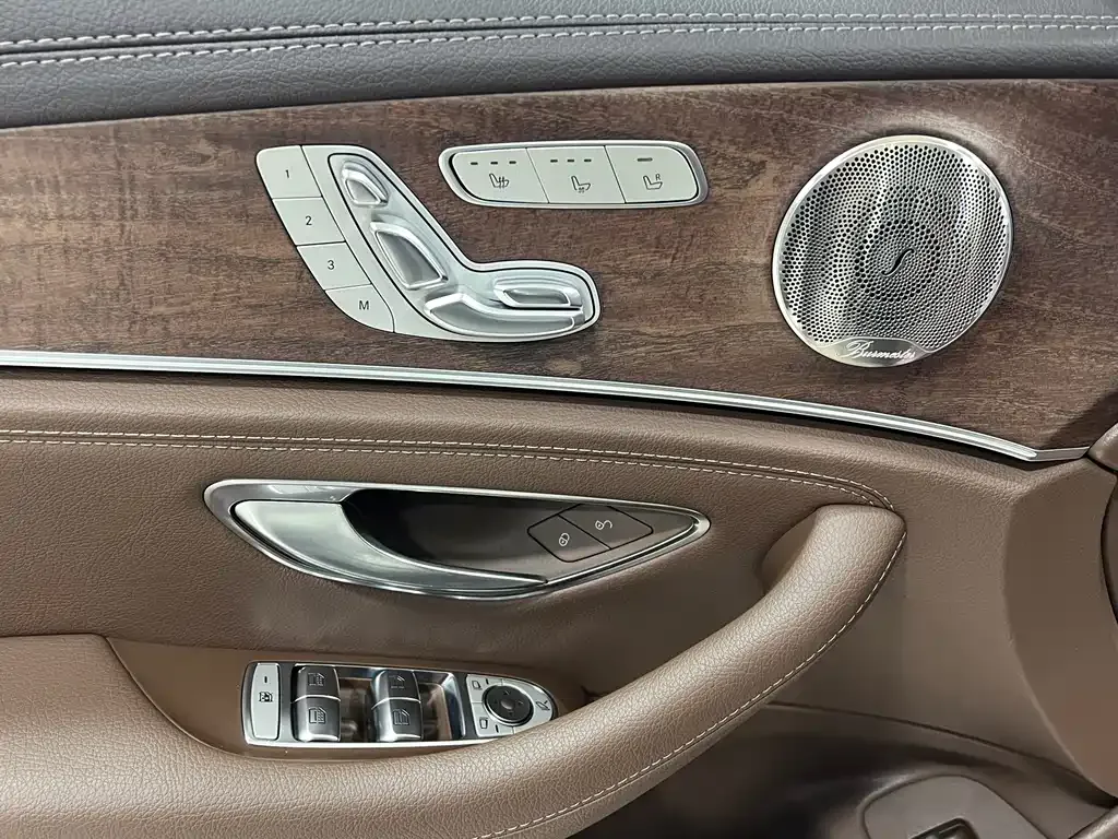 Mercedes-Benz E-Class 2023 из CN, фото 2