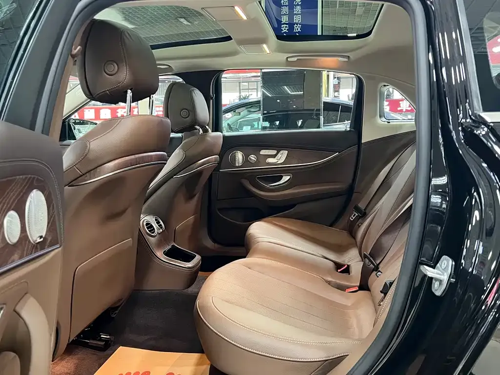 Mercedes-Benz E-Class 2023 из CN, фото 7