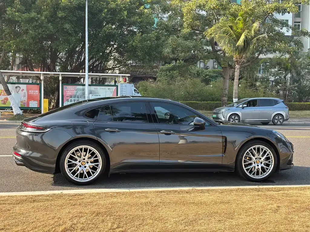 Porsche Panamera 2023 из CN, фото 2
