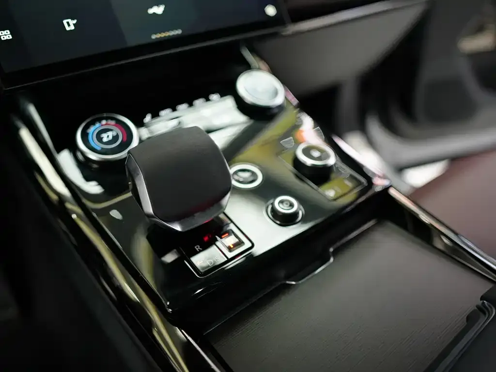 Land Rover Sport 2023 из CN, фото 3