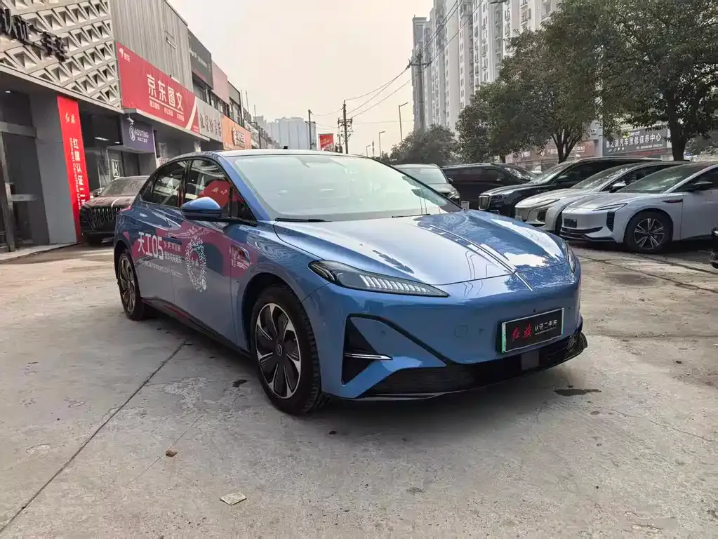 Hongqi Tiangong 05 2025 из CN, фото 7