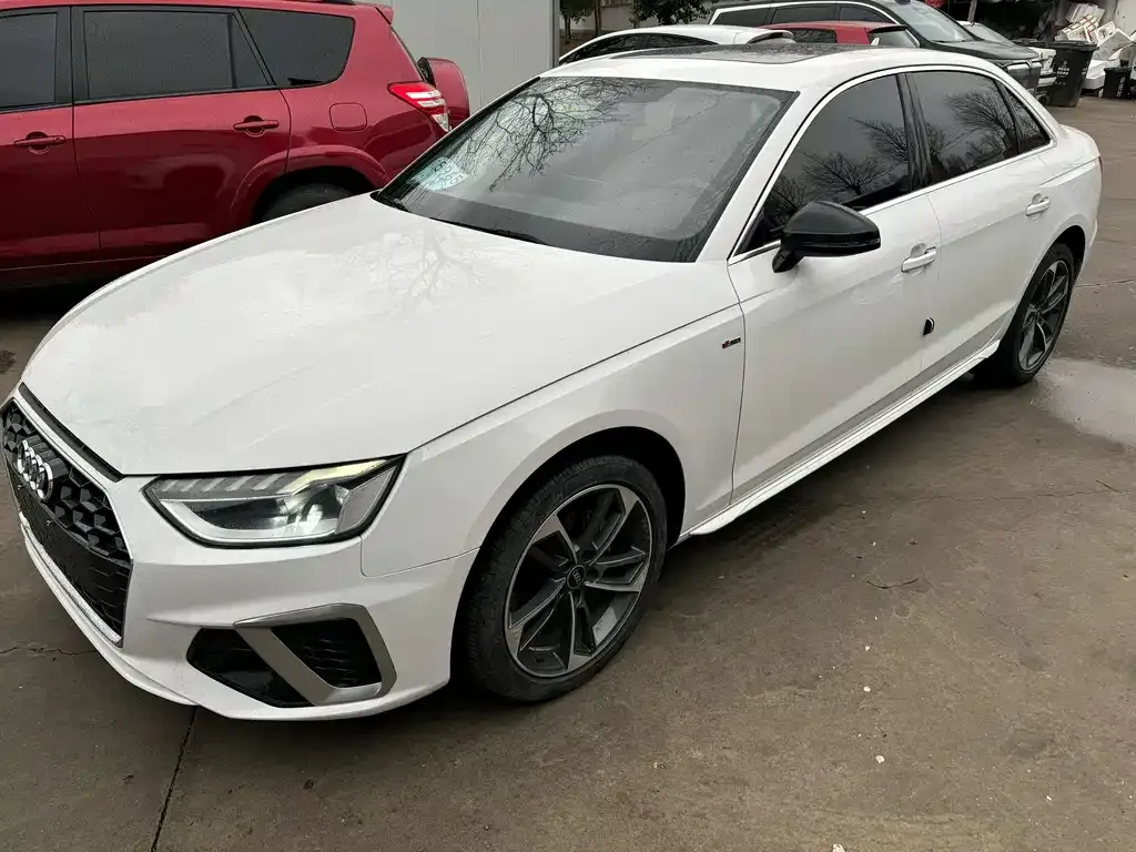 Audi A4L 2022 из CN, фото 1