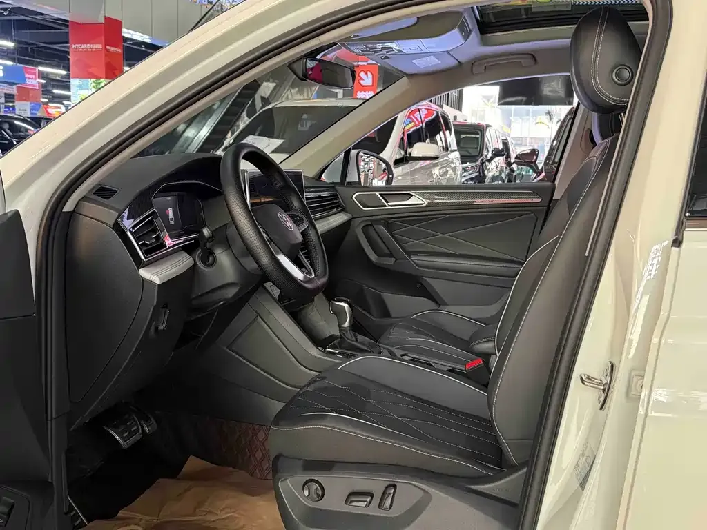 Volkswagen Tiguan L 2024 из CN, фото 5