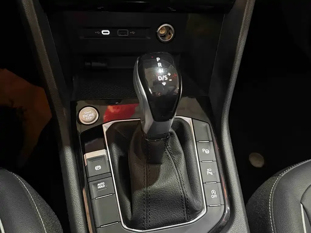 Volkswagen Tiguan L 2024 из CN, фото 3