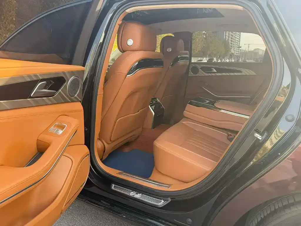 Hongqi H9 2022 из CN, фото 3