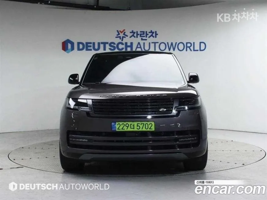 Land Rover Range Rover 2024 из KR, фото 2