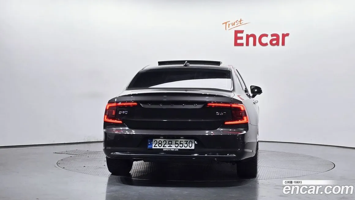 Volvo S90 2023 из KR, фото 7