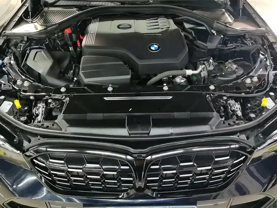 BMW 3 Series 2023 из CN, фото 10