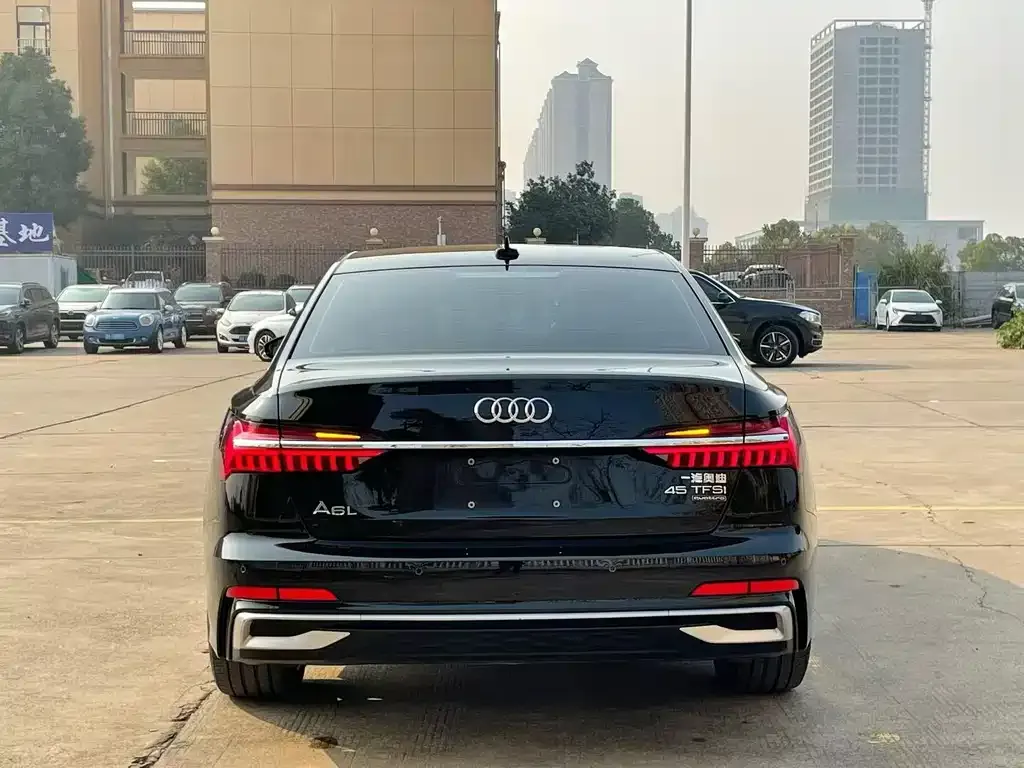 Audi A6L — фото 4