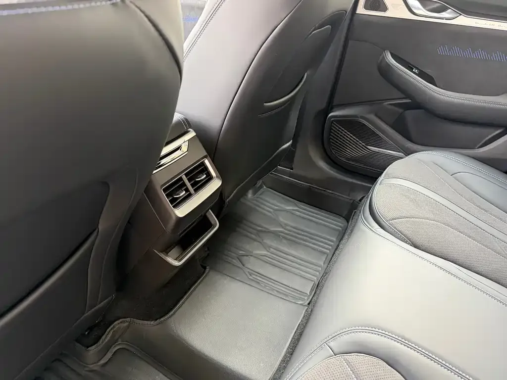 Geely Xingrui 2025 из CN, фото 5