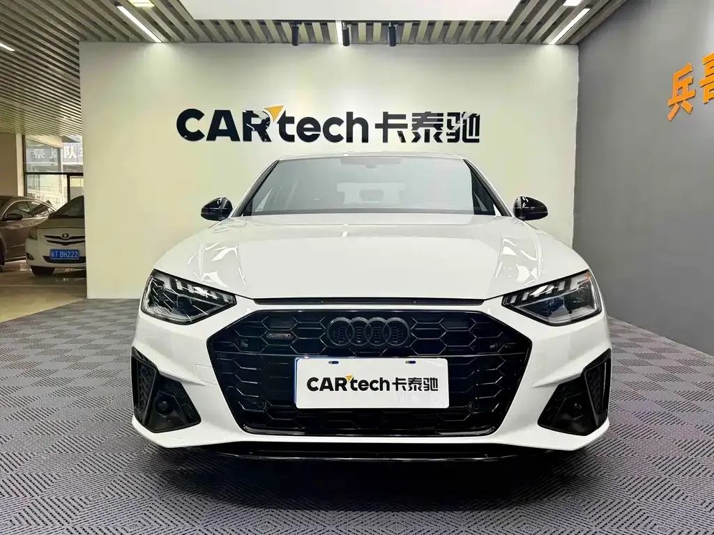 Audi A4L 2023 из CN, фото 9
