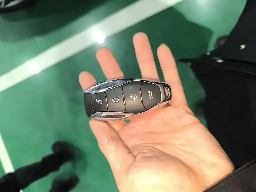 Hongqi HS3 PHEV 2025 из CN, фото 2