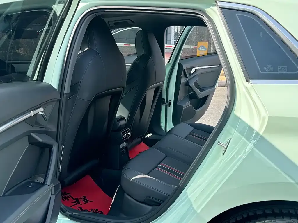 Audi A3 2023 из CN, фото 4