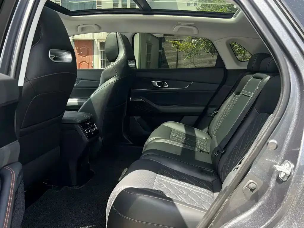 Changan UNI-K 2022 из CN, фото 5